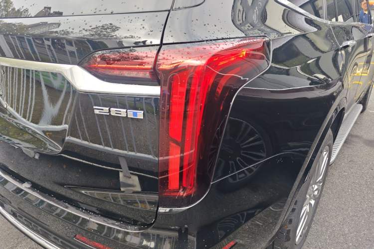 Used Cadillac XT6 2022 2.0T Six-Seater Four-Wheel Drive Luxury Version