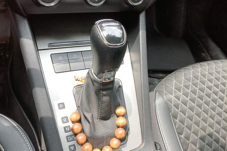 Used Skoda Octavia 2019 1.5L Automatic Smart Drive Luxury Edition China VI Standard