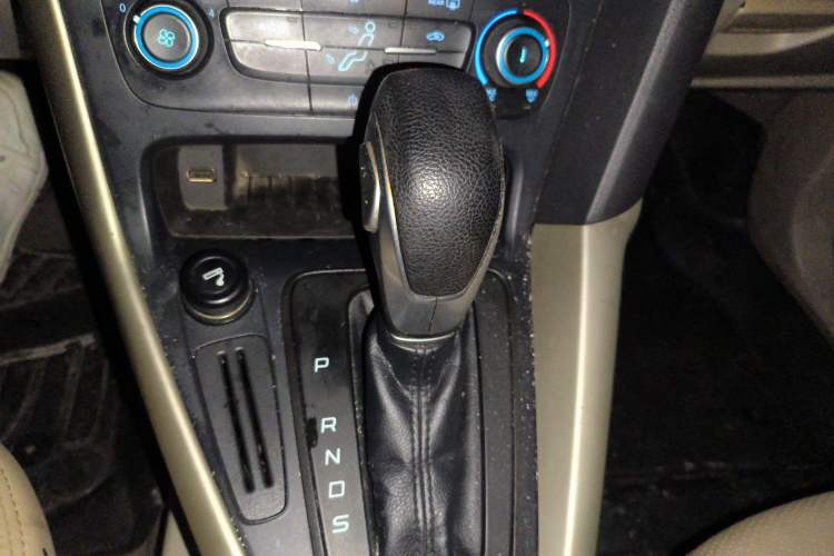 Used Ford Focus 2015 Sedan 1.6L Automatic Comfort Model
