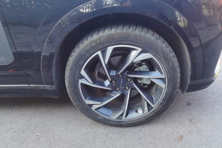 Used Lynk & Co 09 2021 2.0T Halo Seven-Seater