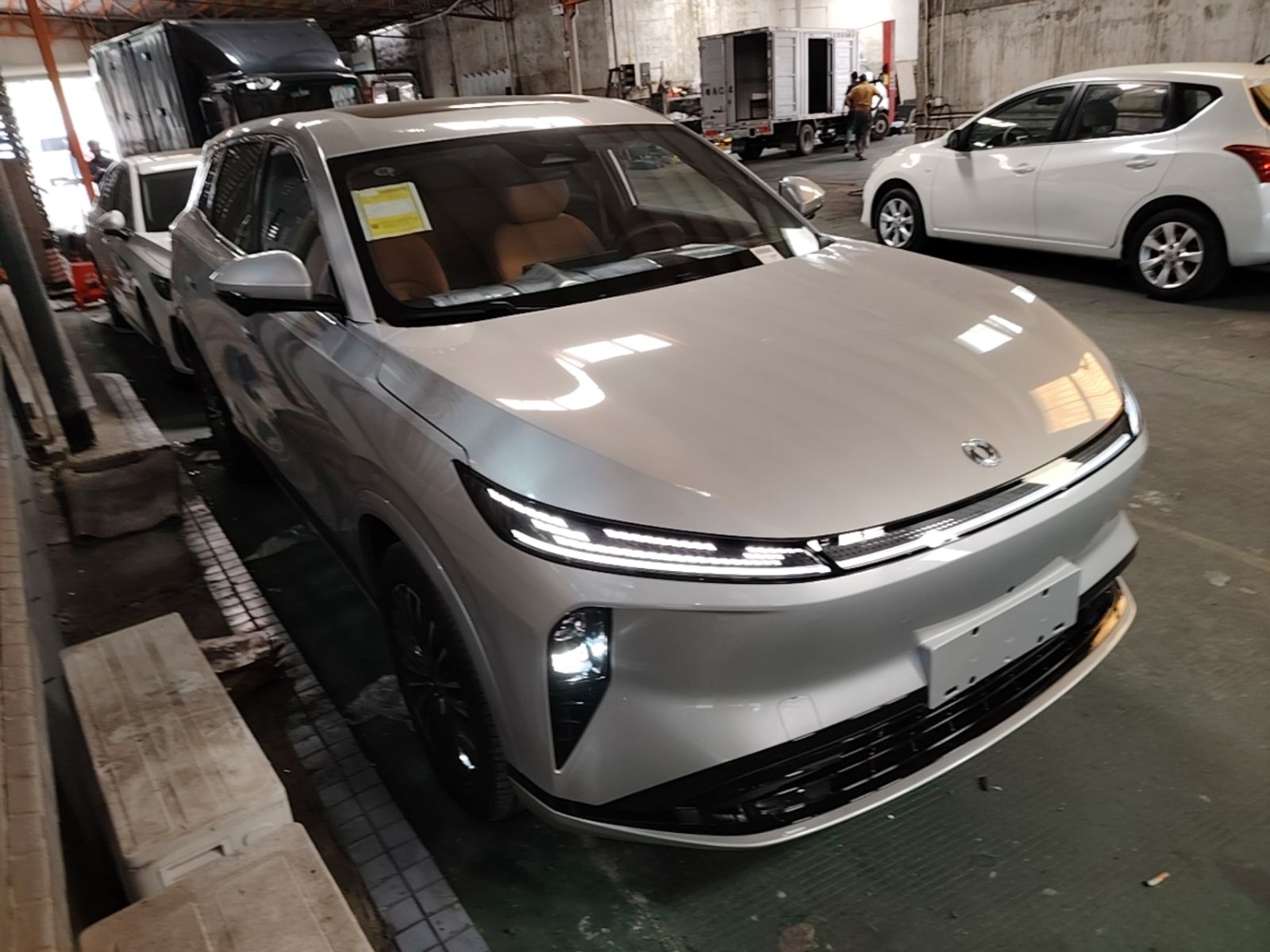 Dongfeng Aeolus L8 2025 Model 185KM Dream Edition — снимка 3