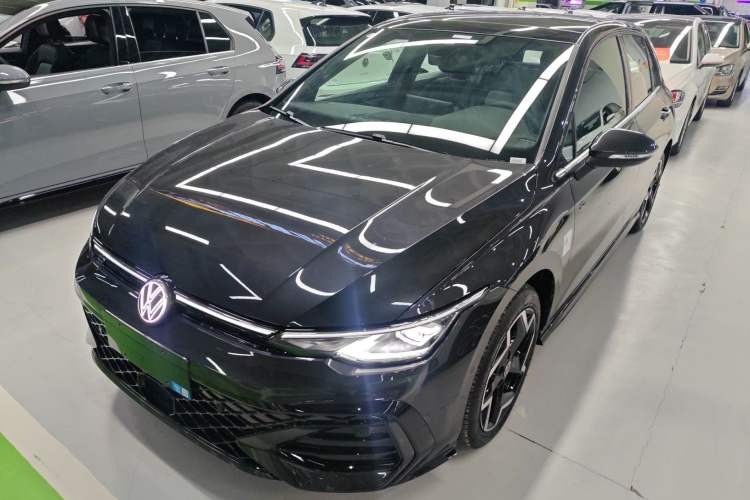 Used Volkswagen Golf 2025 Facelift 300TSI R-Line