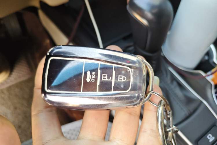 Used Toyota Camry 2021 2.0G Luxury Edition
