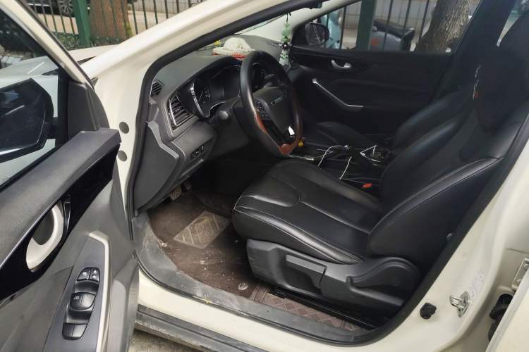 Used Venucia D60 2021 PLUS 1.6L XL CVT Yue Ling Edition