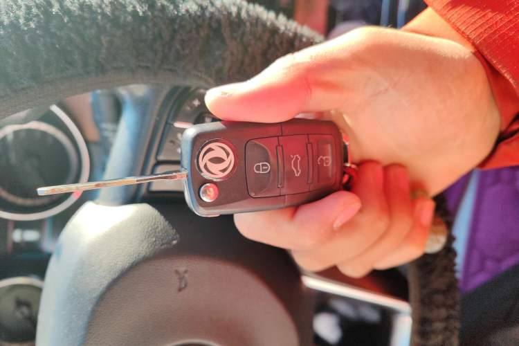 Used Dongfeng Aeolus AX4 2017 1.6L DCT Trendy Style