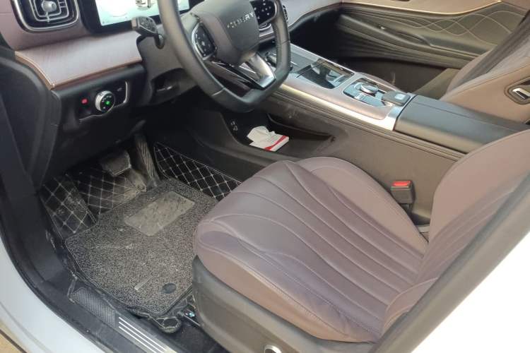 Used Chery Tiggo 9 2025 2.0T Automatic Two-Wheel Drive Luxury Edition 5 Seats