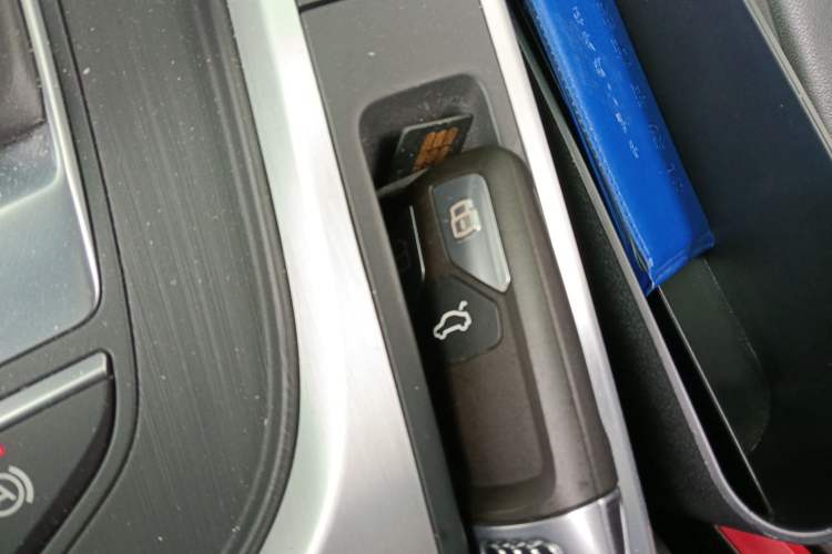 Used Audi A4L 2018 30th Anniversary Edition 40 TFSI Fashion Model Vehicle Key