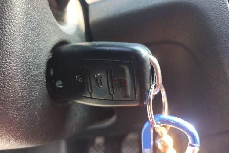 Used Volkswagen Jetta 2015 1.6L Manual Comfort Model