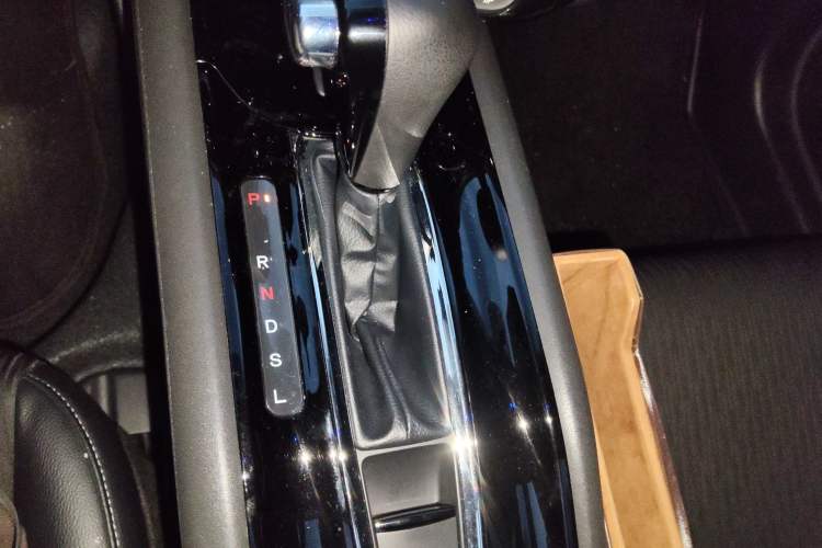 Used Honda Vezel 2020 1.5L CVT Pioneer Edition