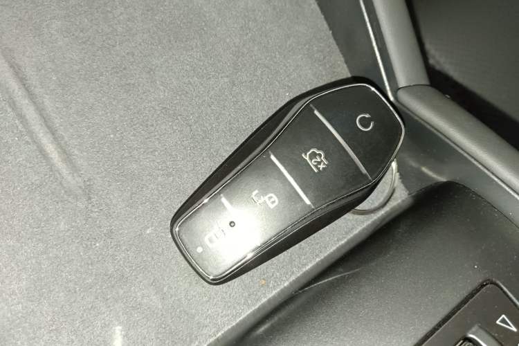 Used BYD Qin L 2025 DM-i Smart Drive 120KM Superior Model
