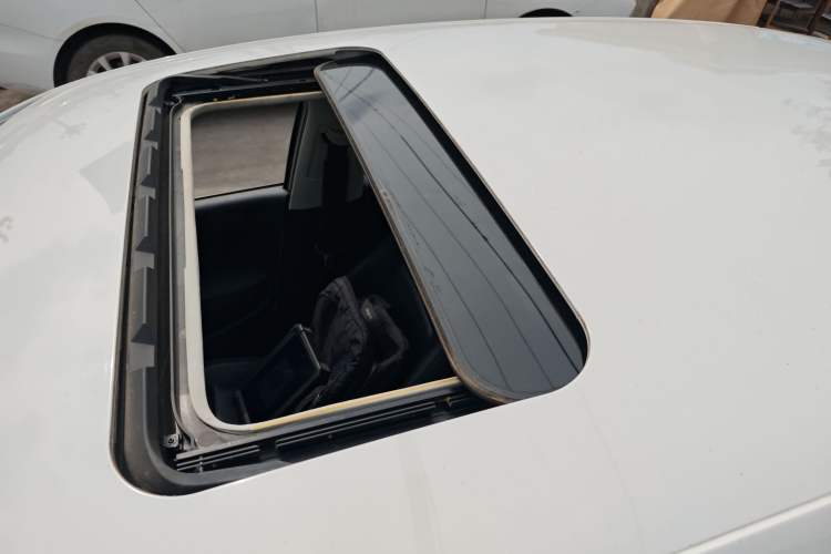 Used Volkswagen Polo 2018 1.5L Automatic Enjoyment Model Roof