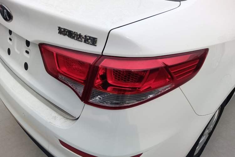 Used Kia K2 2015 Sedan 1.4L MT GLS
