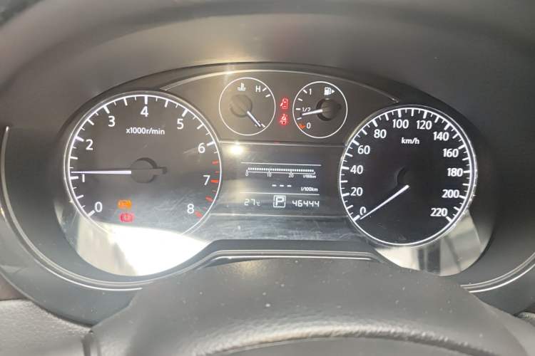 Used Nissan Tiida 2014 1.6L CVT Cool Cafe Edition Instrument Cluster