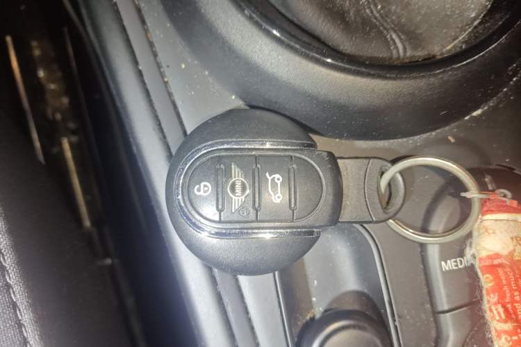 Used MINI Countryman 2018 1.5T COOPER Artist