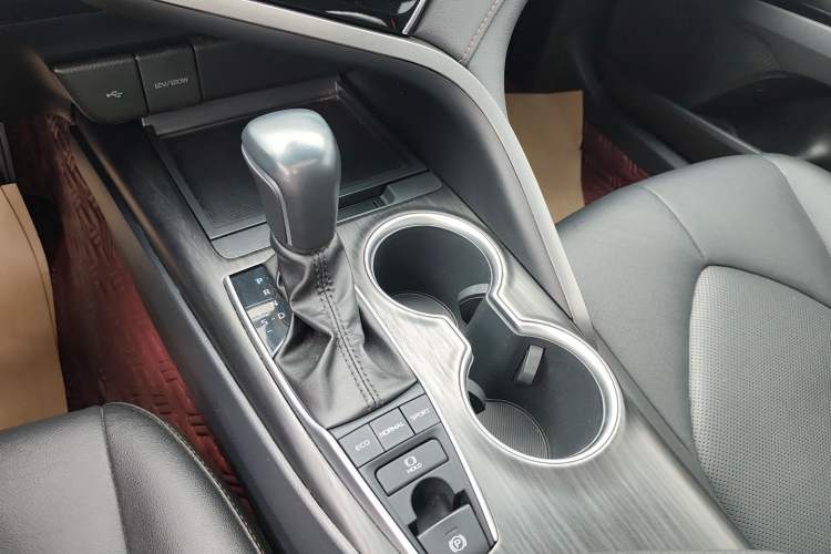 Used Toyota Camry 2021 2.5G Luxury Edition