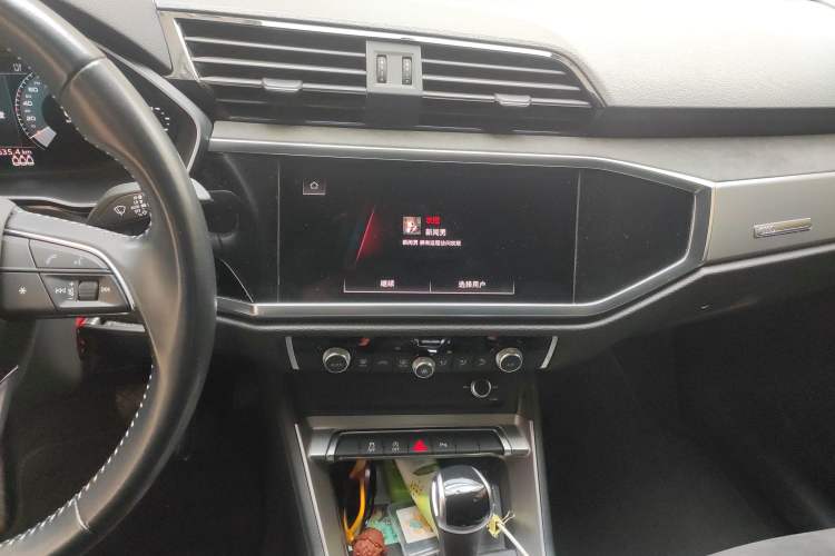 Used Audi Q3 2022 35 TFSI Progressive Dynamic Edition
