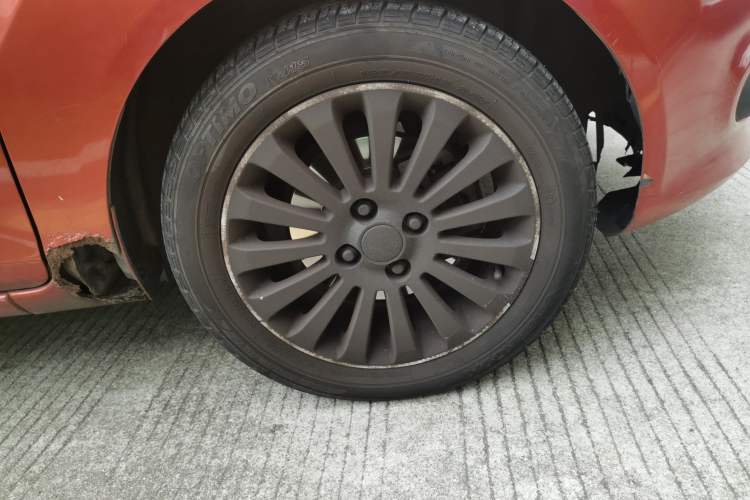 Used Ford Fiesta 2011 Hatchback 1.5L Automatic Fashion Edition Right Front Wheel Hub
