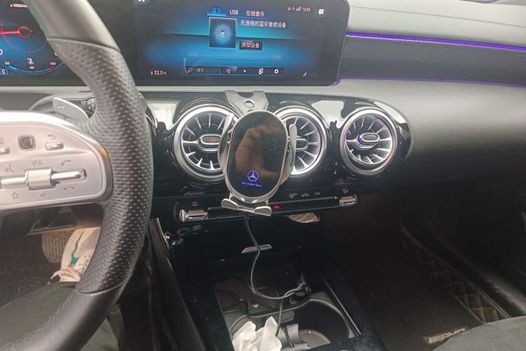 Used Mercedes-Benz A-Class 2022 Second Facelift A 200 L Sport Sedan Fashion Version