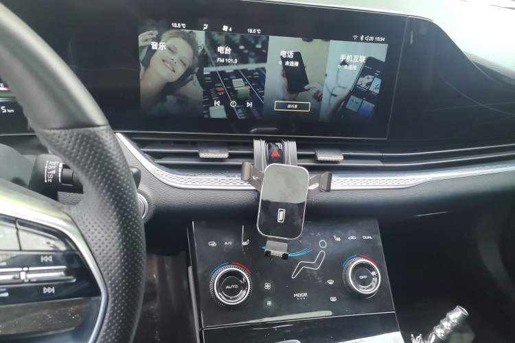 Used Bestune B70 2023 3rd Generation 1.5T Automatic Enjoyment Version 70th Anniversary Edition Audio And AC Panel