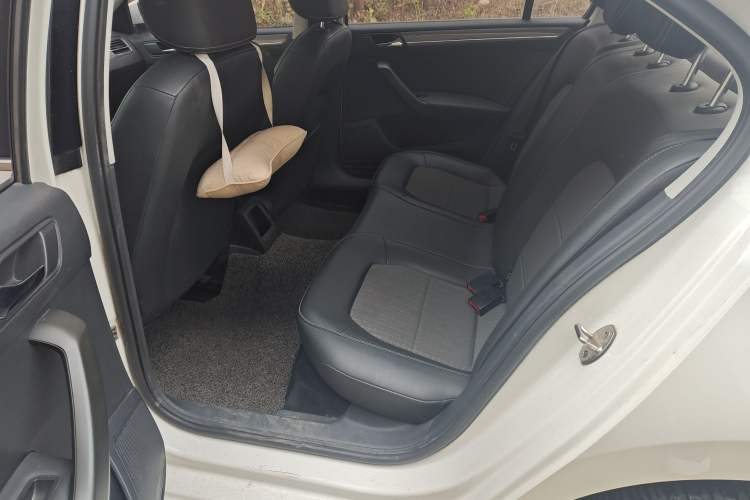 Used Volkswagen Santana 2016 1.6L Automatic Comfort Edition
