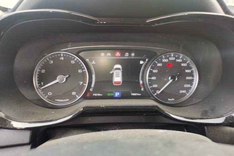 Used GAC Trumpchi GS7 2017 320T Two-Wheel-Drive Luxury Smart Connectivity Model
