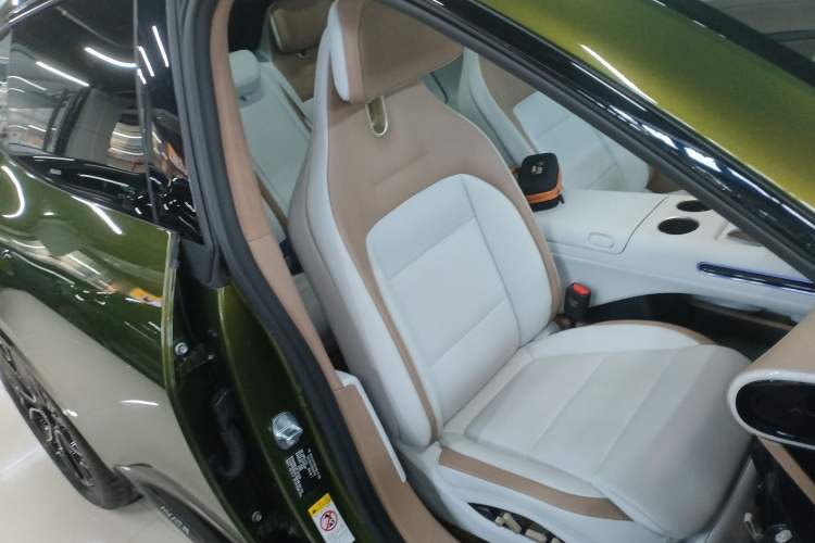 Used Avatr 07 2026 Ultra Pure-Electric All-Wheel-Drive Version Right Front Seat