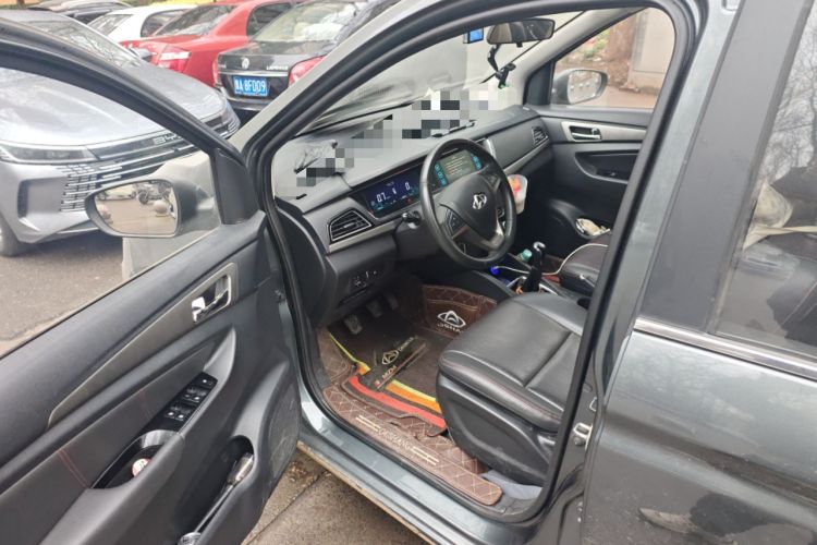 Used CHANGAN KAICHENG Oushang A600 2016 1.5L Manual Luxury 7-Seater Driver Seat