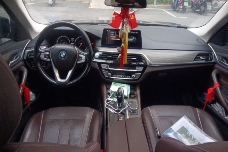 Used BMW 5 Series New Energy 2019 530Le Luxury Package Center Console