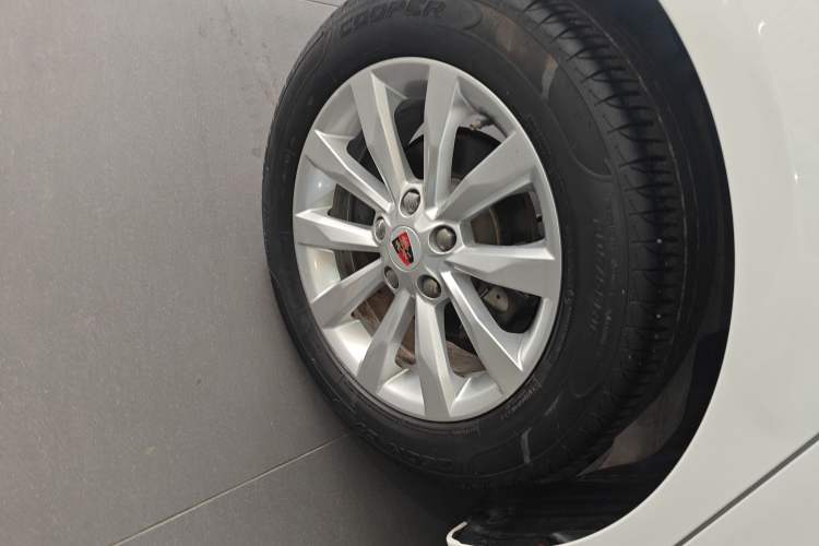 Used Roewe i6 New Energy 2017 45T Hybrid Connect & Smart Enjoyment Edition