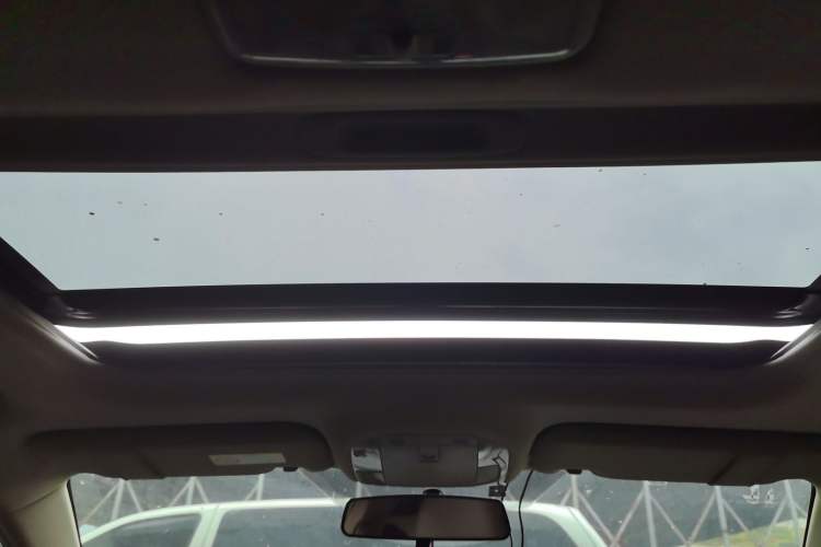 Used Toyota Corolla 2009 1.8L Automatic GLX-i Special Commemorative Edition Headliner
