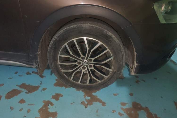 Used Volkswagen Cross Lavida 2014 1.4TSI DSG
