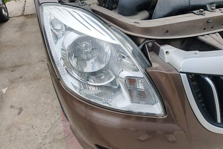 Used Foton MP-X E 2017 2.0L New Express Long Wheelbase 4Q20M
