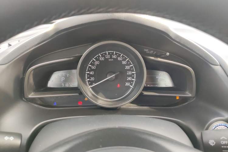 Used Mazda 3 Axela 2017 Sedan 1.5L Automatic Luxury Model Emission Standard China V Instrument Cluster