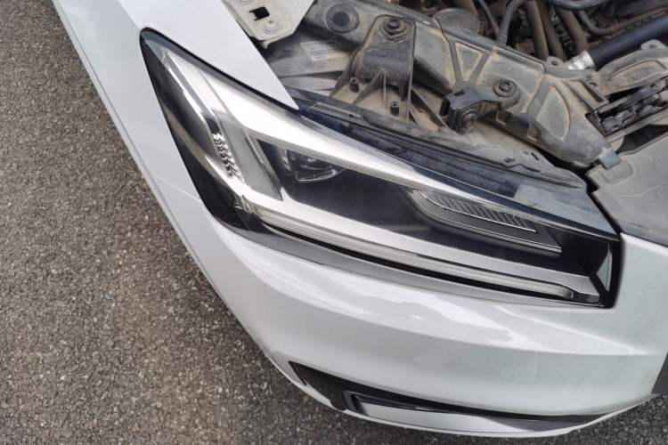 Used Audi Q2L 2020 35 TFSI Fashionable and Elegant Model Right Front Headlight