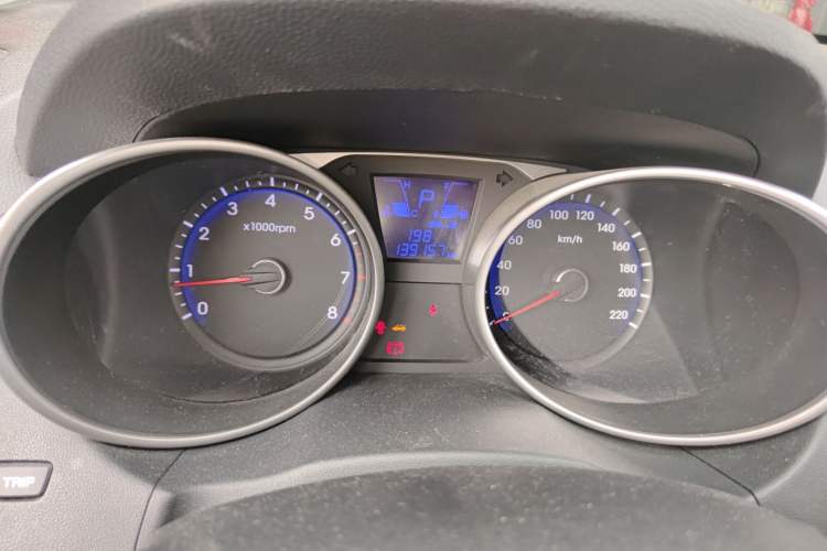 Used Hyundai ix35 2015 2.0L Automatic 2WD Smart Type China IV