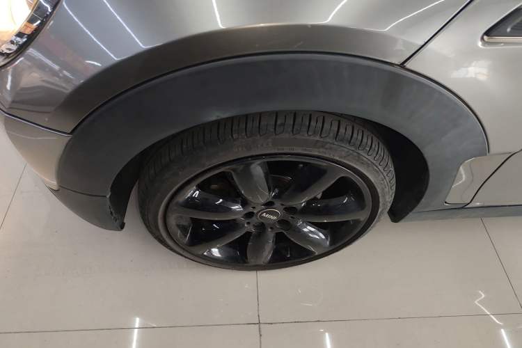 Used MINI Clubman 2018 1.5T COOPER Artist Left Front Wheel Hub