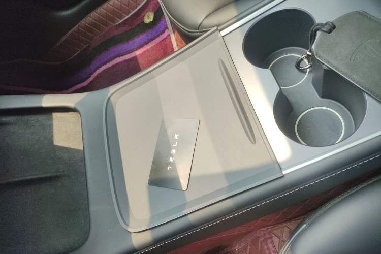 Used Tesla Model 3 2021 Standard Range Rear-Wheel Drive Upgraded Version 3D6 Interior 1