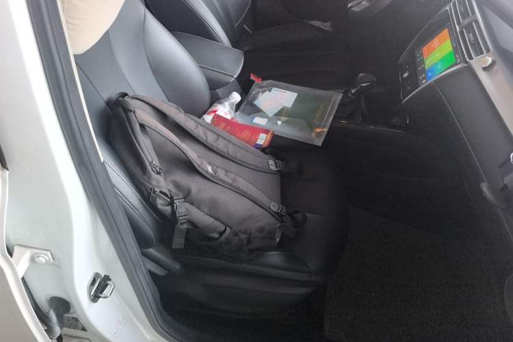 Used Roewe i5 2020 1.5L Automatic 4G Connect Luxury Flagship Edition