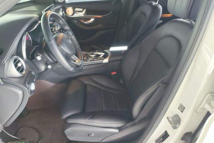 Used Mercedes-Benz GLC 2018 GLC 260 4MATIC Dynamic Edition Left Front Seat