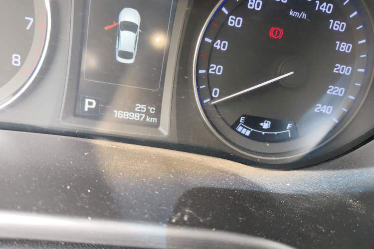 Used Hyundai Mistra 2014 1.8L Automatic Deluxe DLX Model
