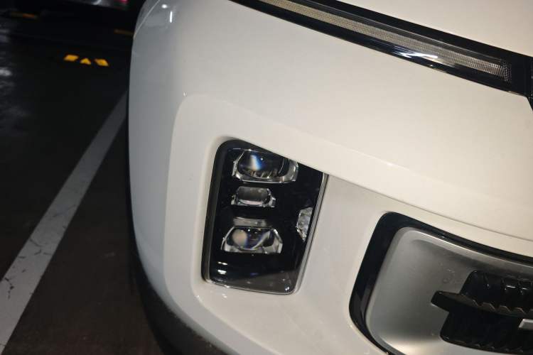 Used Geely Auto icon 2023 1.5TD Chocolate Luxe Edition