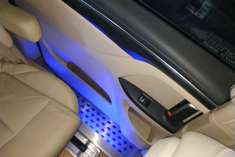 Used Buick GL8 2022 ES Landtrek 653T Luxury Edition
