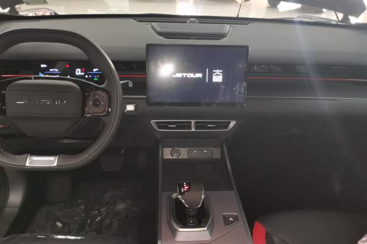 Used JETOUR Dashing 2026 Model—Youth Edition, 1.5T 6DCT Luxury Edition
