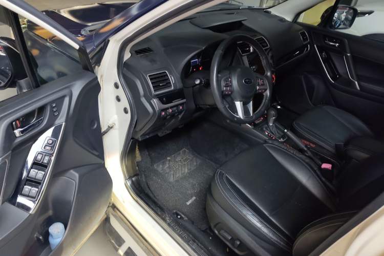 Used Subaru Forester 2016 2.5i Luxury Navigation Edition
