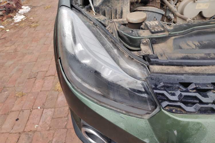 Used JMC Yuhu 3 2018 1.8T Gasoline Two-Wheel Drive Advanced Edition Standard Wheelbase
