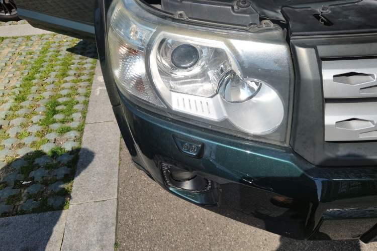 Used Land Rover Freelander 2 2011 3.2L i6 HSE Gasoline Edition