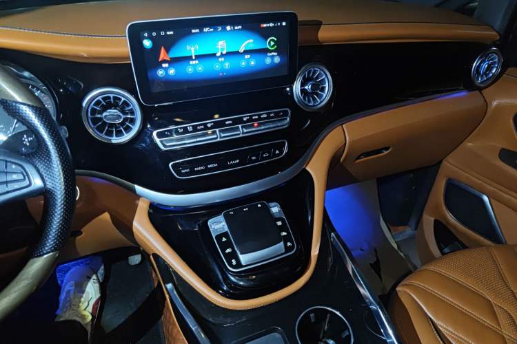 Used Mercedes-Benz Vito 2021 2.0T Business Version 7 Seats