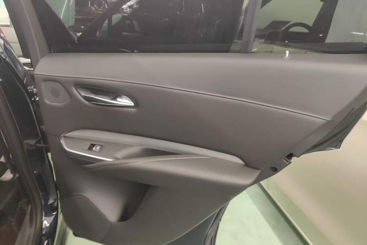 Used Cadillac XT4 2018 28T Two-Wheel Drive Leading Version