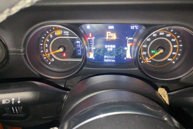 Used Jeep Wrangler 2019 2.0T Sahara 4-Door Version China V Standard
