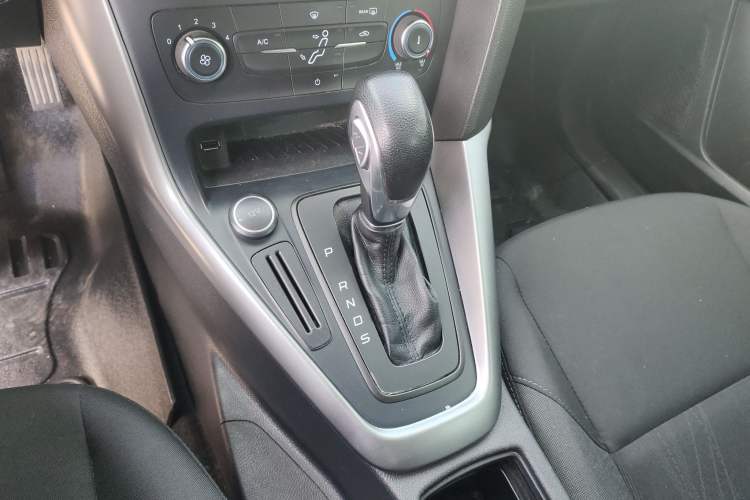 Used Ford Focus 2018 Hatchback Classic 1.6L Automatic Comfort Plus SmartDrive Edition